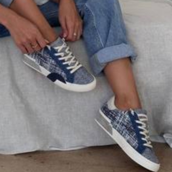 DOLCE VITA ZINA NAVY WOMENS SNEAKERS $125 - Picture 1 of 9